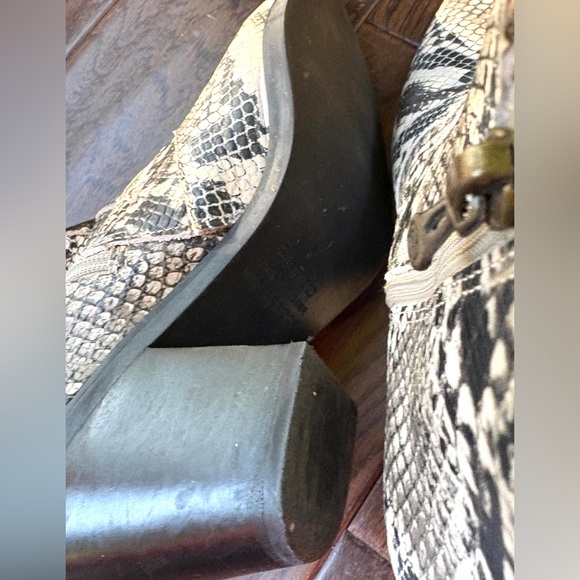 Blondo waterproof side zip boots - Picture 6 of 8